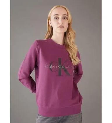 sudadera-calvin-klein-con-monologo-estampado-mujer-morado